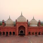 Travel Fantacy Badshahi mosque copy