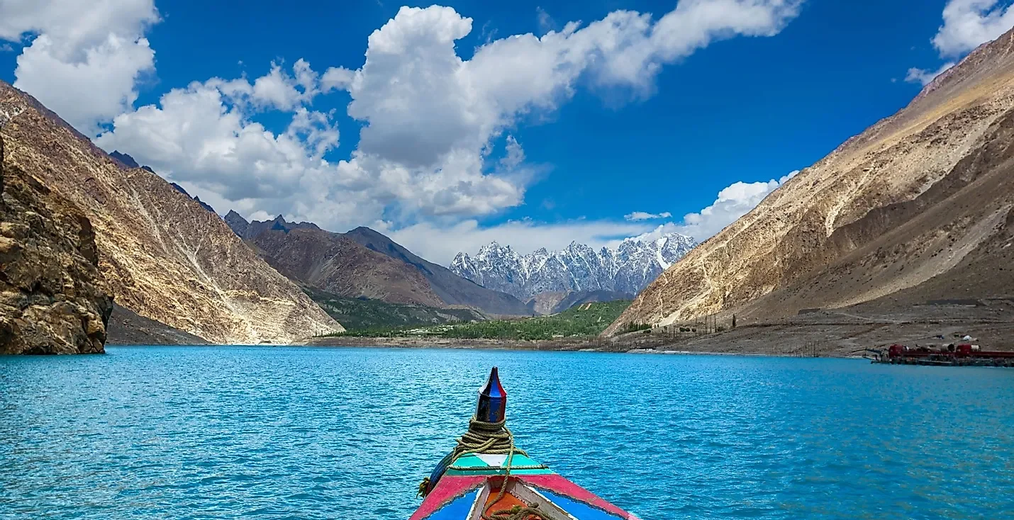 hunza attabad lake